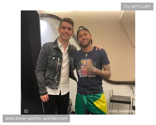 内马尔被捕捉到为老友庆生亲吻其额头，友情戏码引热评